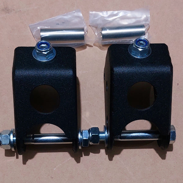 R31 Sedan Traction Brackets