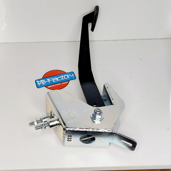 R33 Clutch Pedal